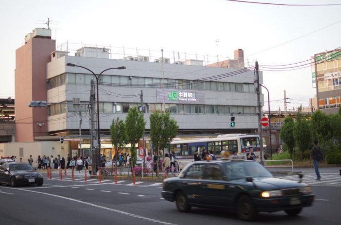 中野駅前