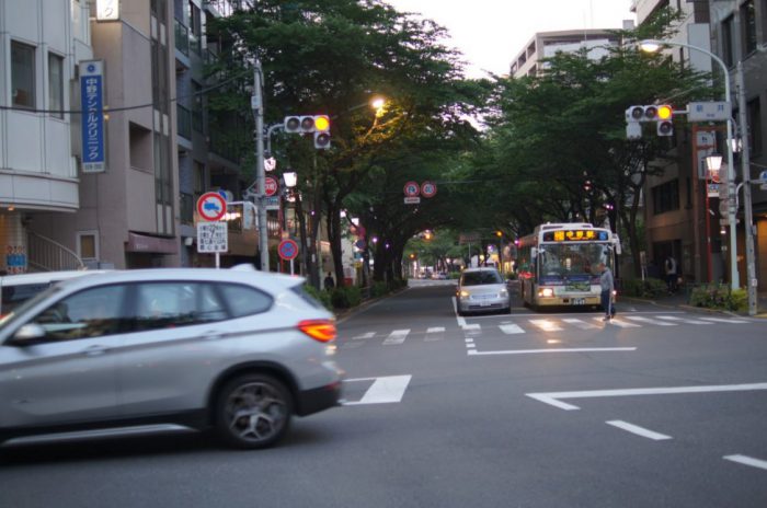 早稲田通りを西へ